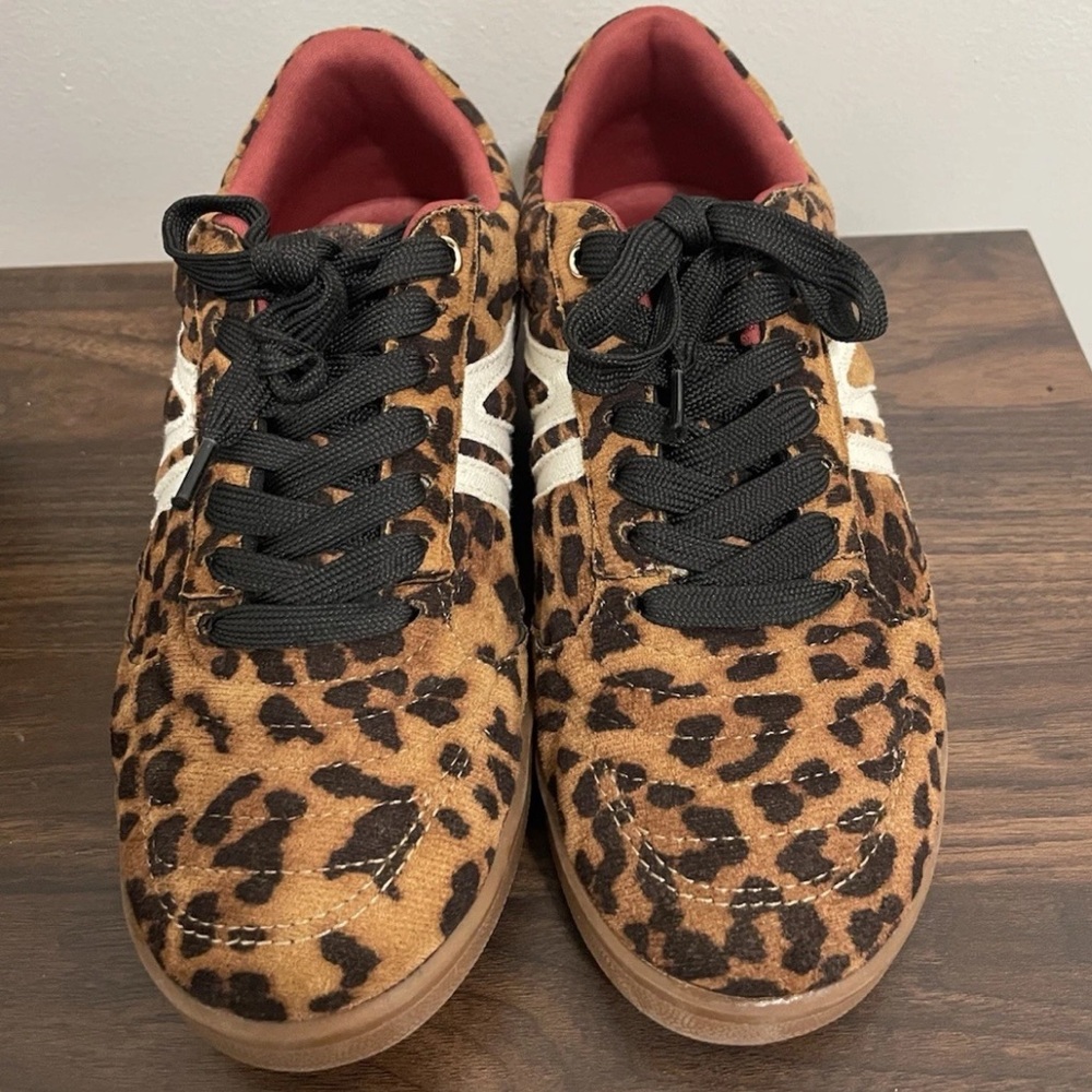 Women's Steve Madden Madrid Leopard Print Shoes Size 6
